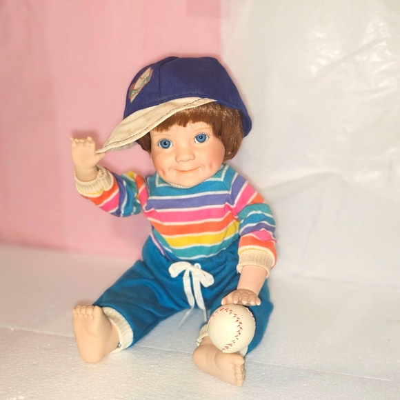 Vintage Danbury Mint Christopher Doll by Elke Hutchens - EUC - Picture 8 of 8